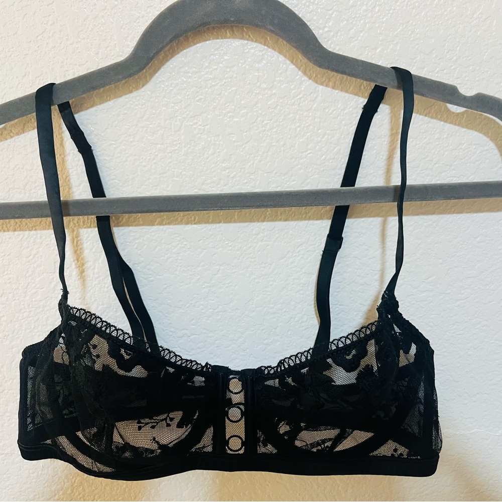 Elegant Black Lace Bralette Simone Perele